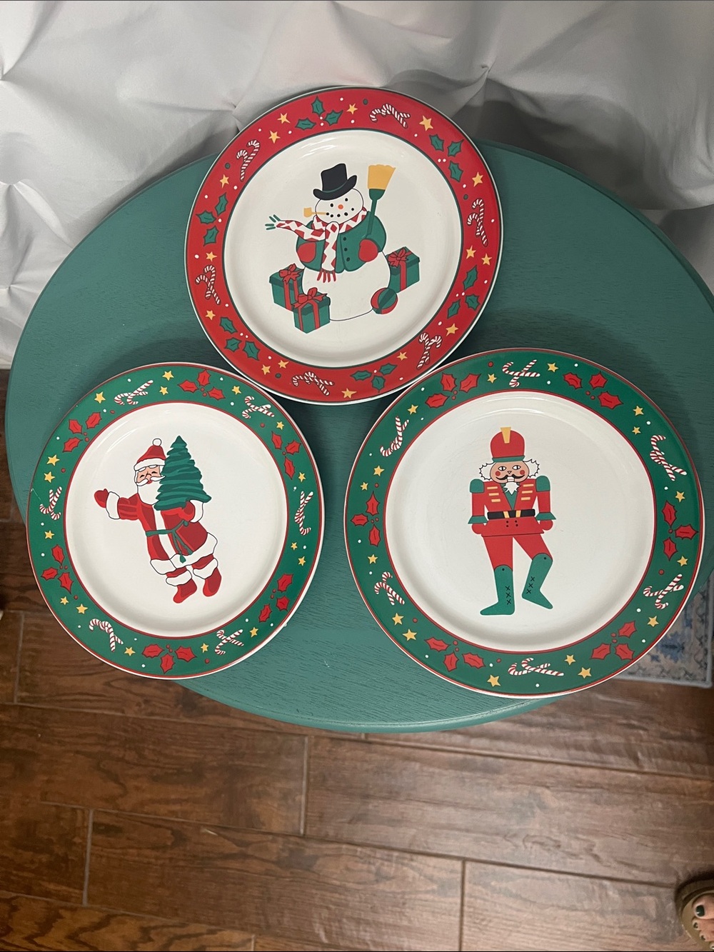 Vintage “Deck the Halls" Holiday Salad Plates - Set of 3